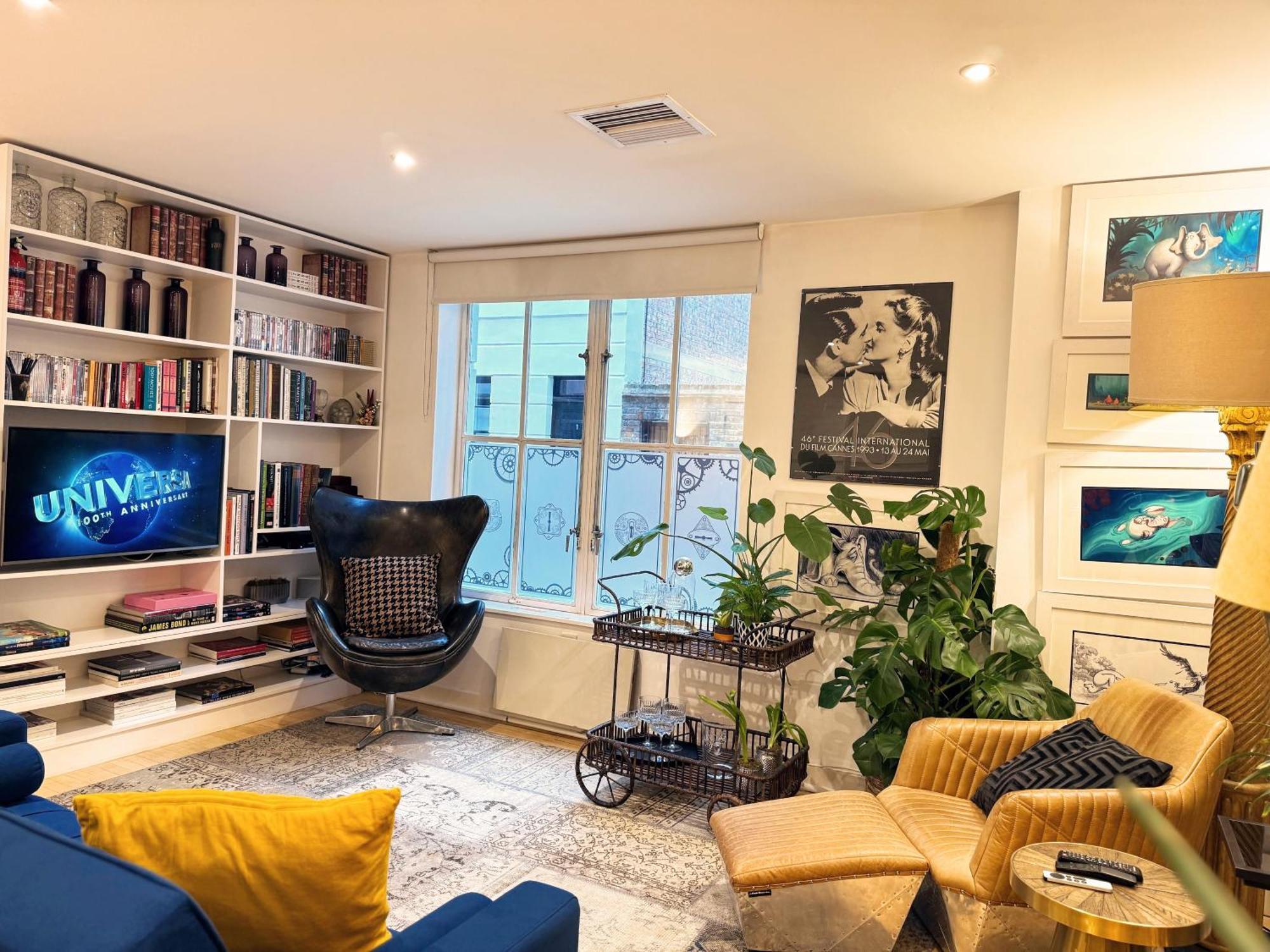 Spacious West End Duplex Apartment, W1 Central London Exterior photo