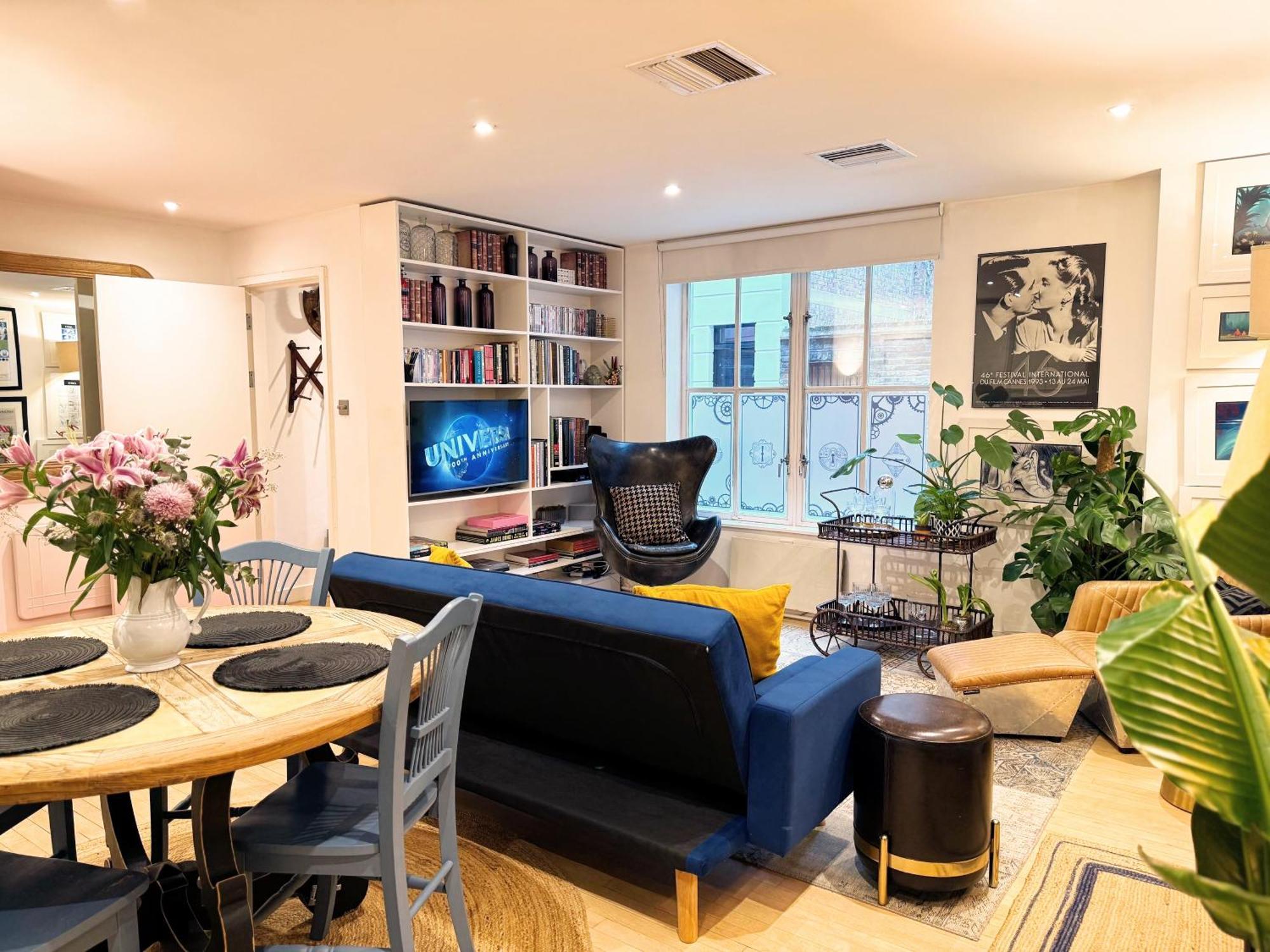 Spacious West End Duplex Apartment, W1 Central London Exterior photo